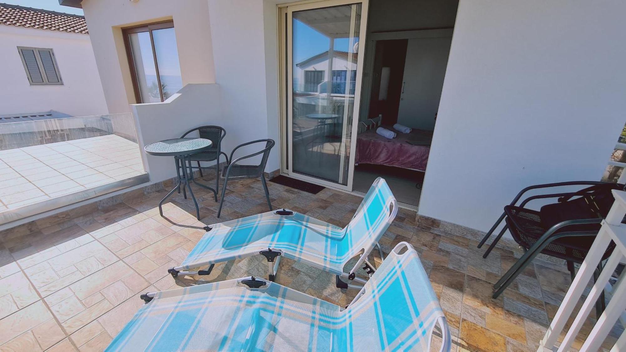 Meneou Stay Crystal Waves Maisonette מראה חיצוני תמונה